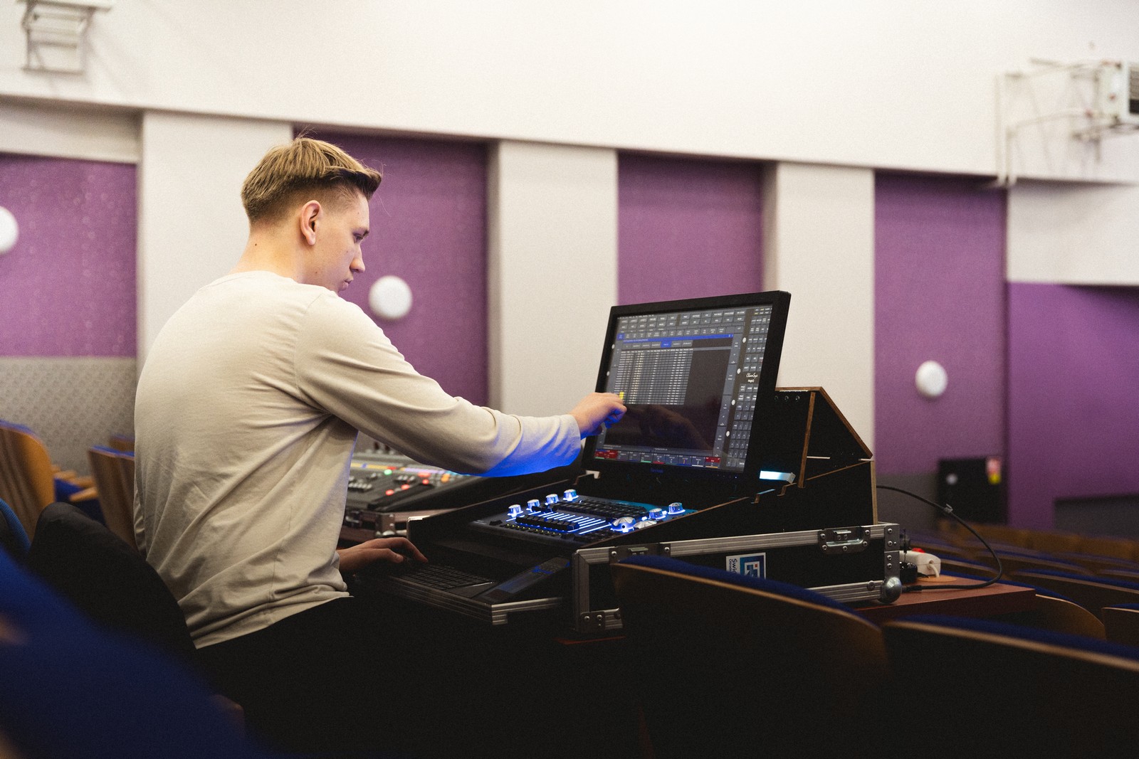 small_Manufaktura Zespołów – kulisy koncertu finałowego 6.12 (foto Maciej Dziedzic) 12