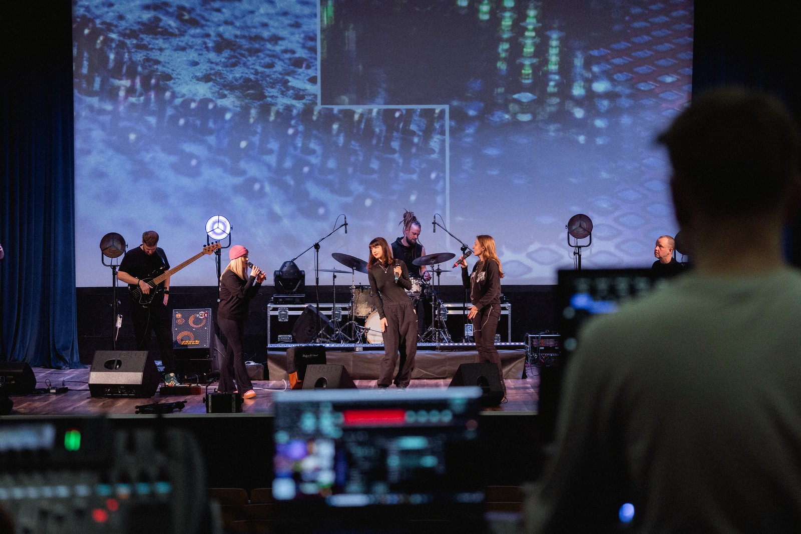 small_Manufaktura Zespołów – kulisy koncertu finałowego 6.12 (foto Maciej Dziedzic) 41